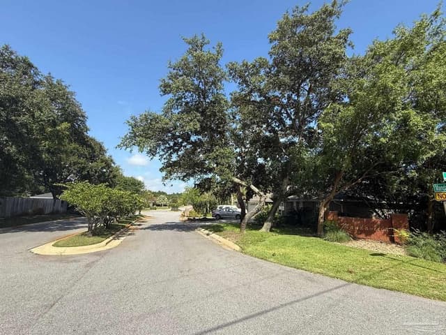 5061 Ring Rose Ct, Gulf Breeze FL 32563 photo 2
