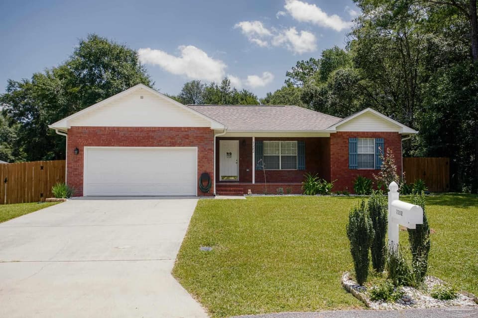 7282 Birdie Ln, Milton FL 32570 photo 1