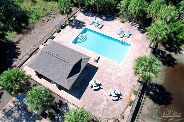 1748 Sound Haven Ct, Navarre FL 32566 photo 2