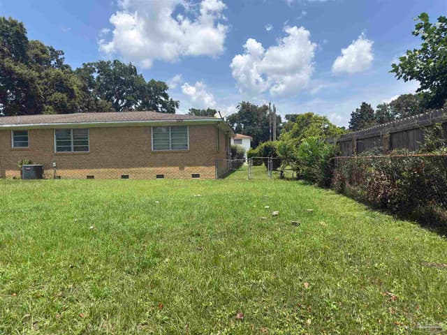 1701 Bakalane Ave, Pensacola FL 32504 photo 14