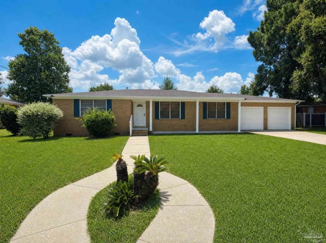 1701 Bakalane Ave, Pensacola FL 32504 photo 4
