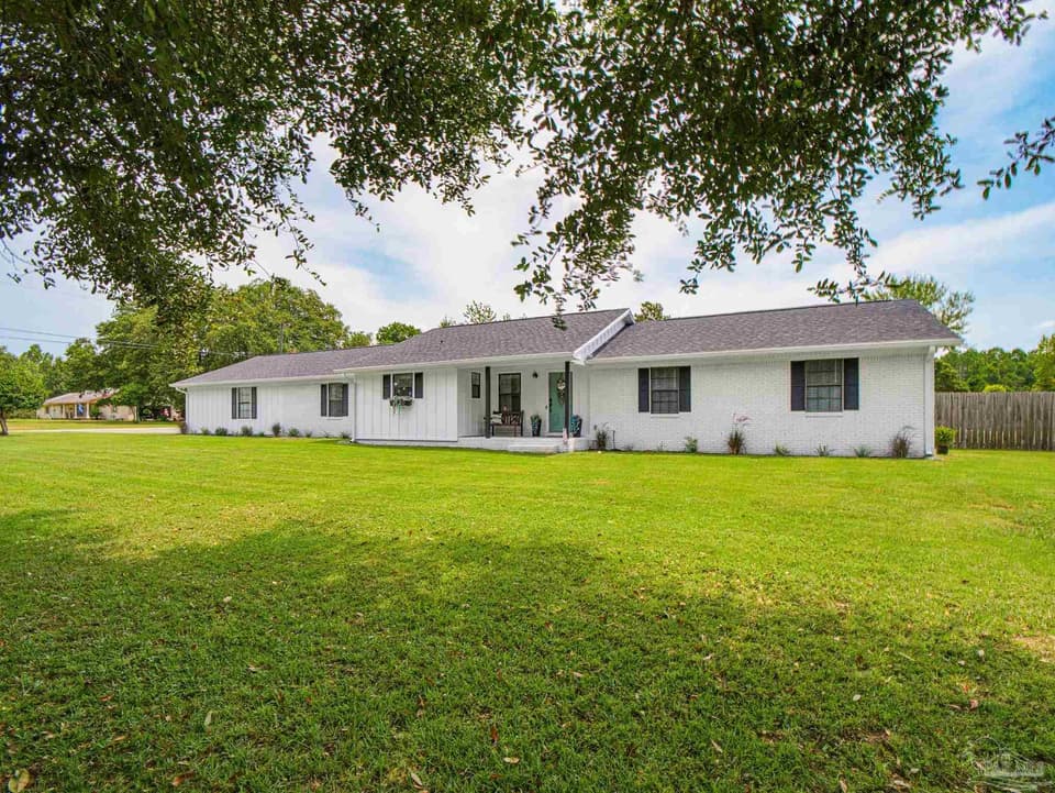 5840 Greenfield St, Pace FL 32571 photo 1