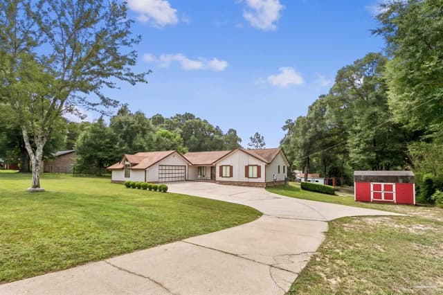 114 Thurston Pl, Crestview FL 32536 photo 4