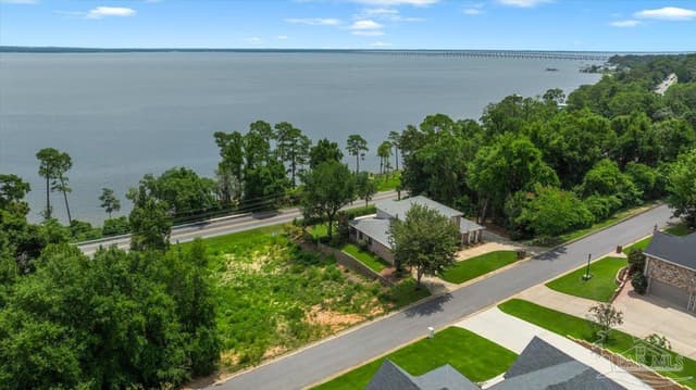3054 Pelican Ln, Pensacola FL 32514 photo 3