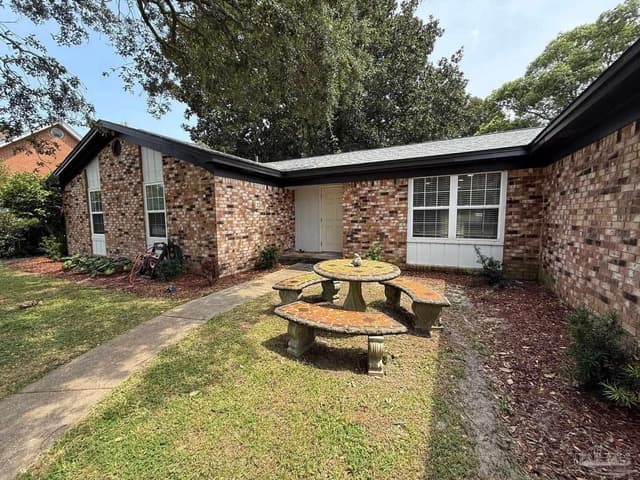 420 Dolphin St, Gulf Breeze FL 32561 photo 2