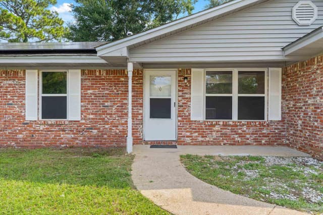 2740 Tupelo Ave, Pensacola FL 32526 photo 2