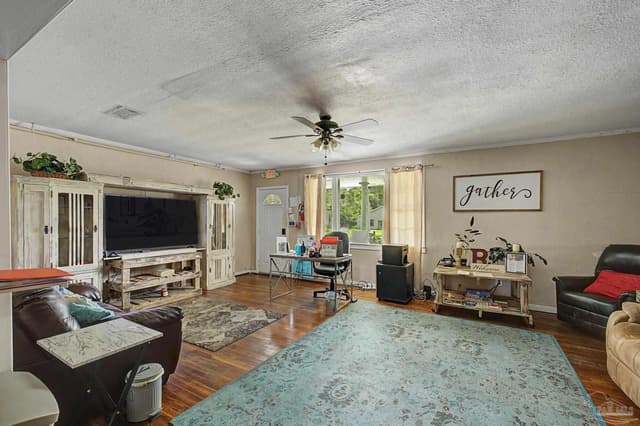 2910 Michael Dr, Pensacola FL 32505 photo 2