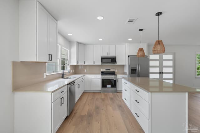 1800 N Baylen St, Pensacola FL 32501 photo 11