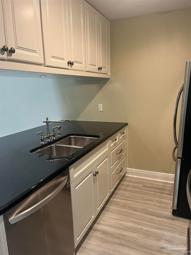 4278 Brookside Dr, Pensacola FL 32503 photo 9