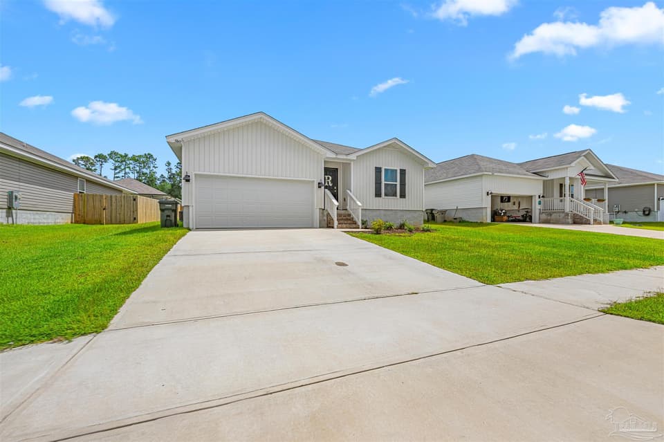 5843 Belmont Stakes Rd, Pensacola FL 32526 photo 1
