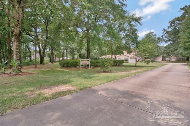 6242 Foxglove Rd, Milton FL 32570 photo 3