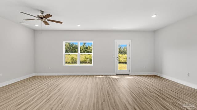 5880 Tripletail Dr, Milton FL 32583 photo 8