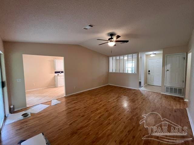5563 Chantilly Cir, Milton FL 32583 photo 3