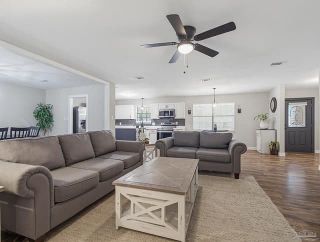 5905 Stephanie Dr, Milton FL 32570 photo 8