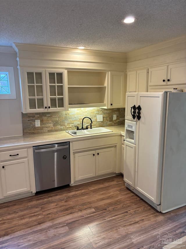 3111 Leesburg Sq, Pensacola FL 32504 photo 10