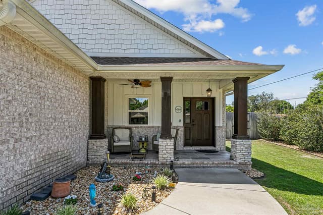 605 Wild Heron Way, Pensacola FL 32506 photo 4