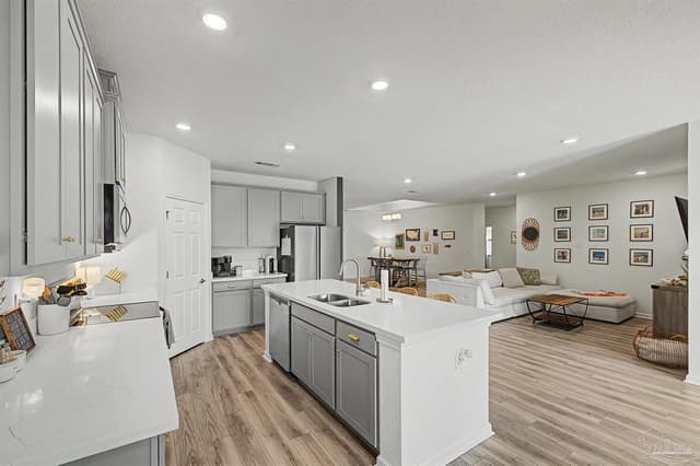 4166 Upper Walk Ln, Milton FL 32583 photo 3