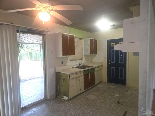 820 Montclair Rd, Pensacola FL 32505 photo 17