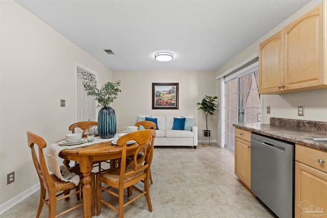 1139 Bloodworth Ln, Pensacola FL 32504 photo 15
