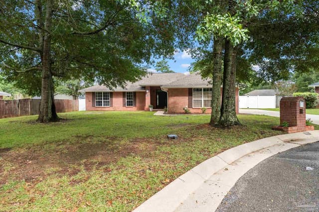 107 Bosque Ct, Cantonment FL 32533 photo 3