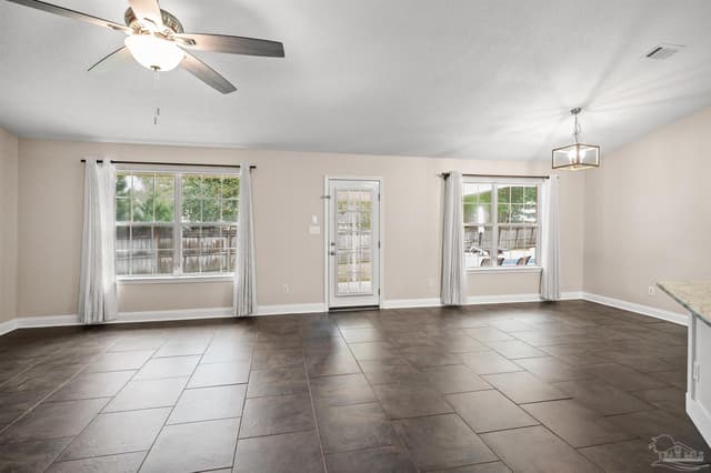 107 Bosque Ct, Cantonment FL 32533 photo 4