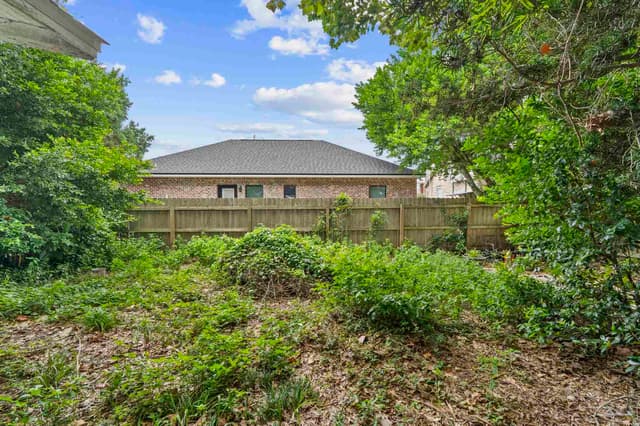 7 Broadmoor Ln # 2, Pensacola FL 32507 photo 4