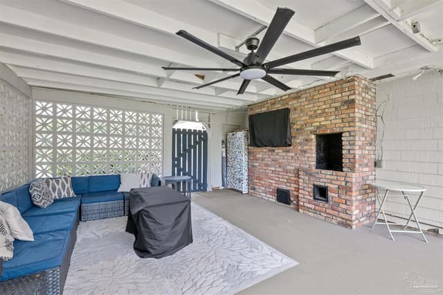 5902 Kendall Ave, Pensacola FL 32506 photo 5