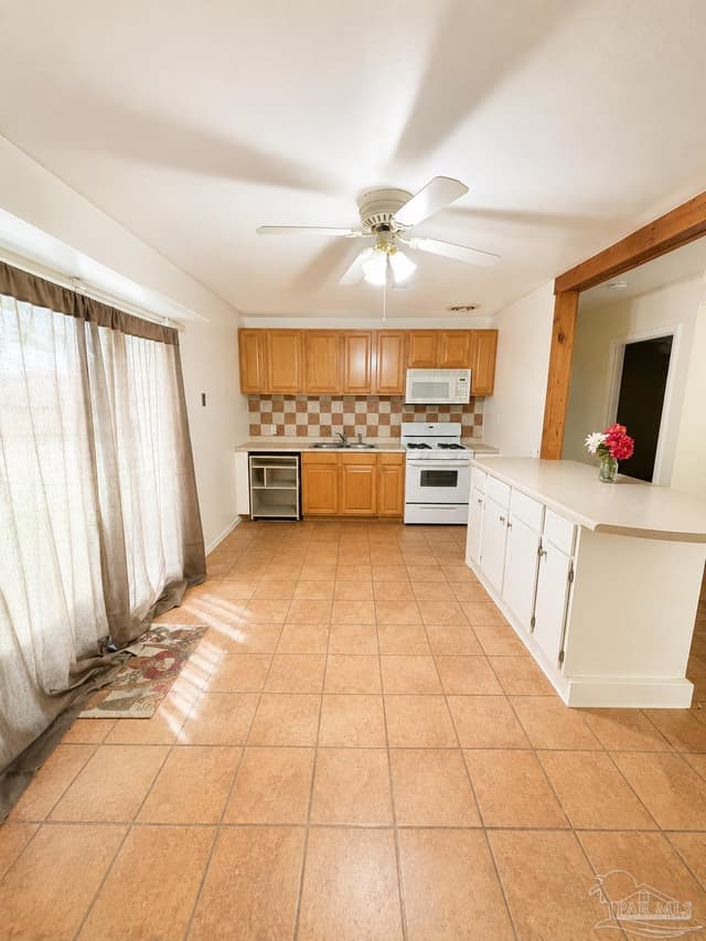 5778 Avondale Rd, Pensacola FL 32526 photo 5